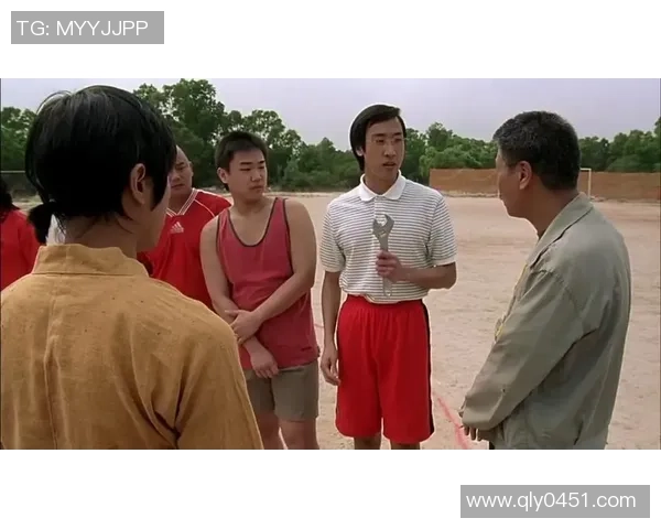 少林足球星爷最帅镜头回顾 打破常规与极限的经典瞬间